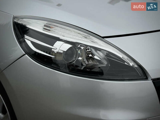 Сірий Рено Сценік, об'ємом двигуна 1.5 л та пробігом 292 тис. км за 7700 $, фото 18 на Automoto.ua