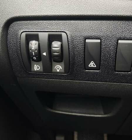 Серый Рено Сценик, объемом двигателя 1.46 л и пробегом 221 тыс. км за 7700 $, фото 5 на Automoto.ua