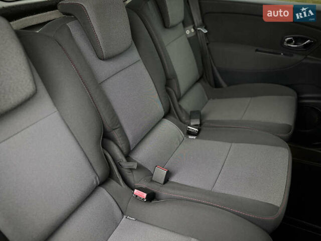 Сірий Рено Сценік, об'ємом двигуна 1.5 л та пробігом 292 тис. км за 7700 $, фото 59 на Automoto.ua