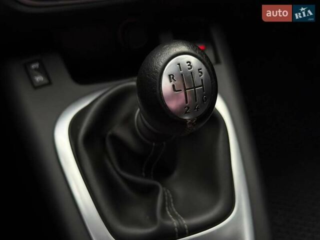 Рено Сценик 2012 в Ровно на Automoto.ua Серый Рено Сценик, объемом двигателя 1.46 л и пробегом 186 тыс. км за 8600 $, фото 36 на Automoto.ua