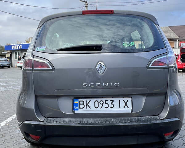 Серый Рено Сценик, объемом двигателя 1.6 л и пробегом 186 тыс. км за 7300 $, фото 13 на Automoto.ua
