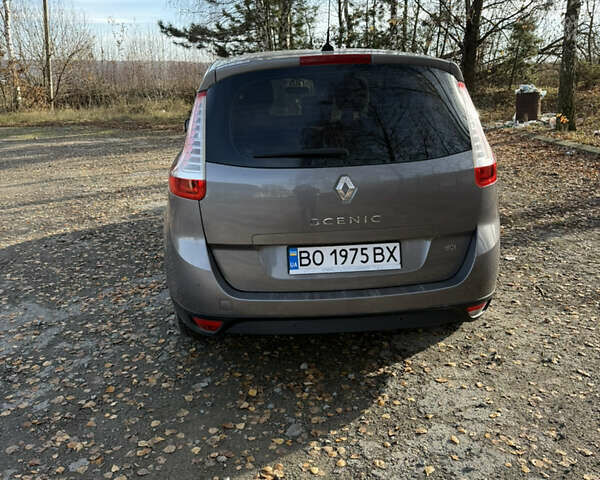Серый Рено Сценик, объемом двигателя 1.46 л и пробегом 289 тыс. км за 7799 $, фото 4 на Automoto.ua