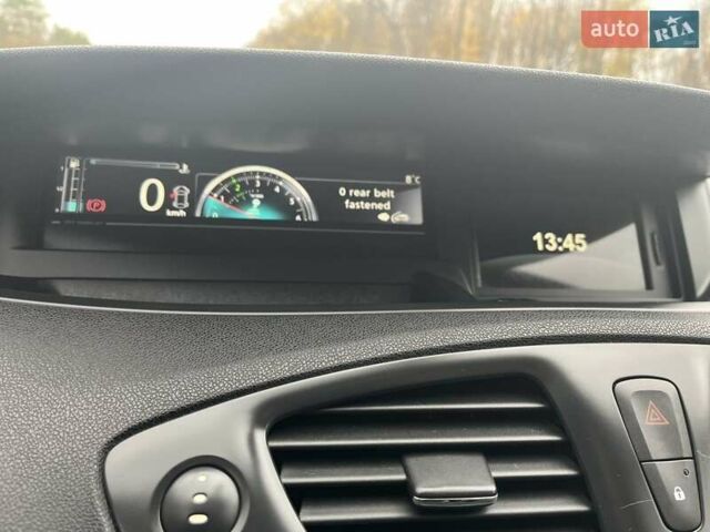 Рено Сценік 2012 у Красилове на Automoto.ua Сірий Рено Сценік, об'ємом двигуна 1.46 л та пробігом 202 тис. км за 7900 $, фото 9 на Automoto.ua