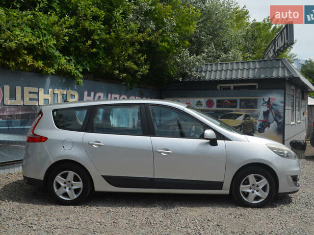 Рено Сценик 2012 в Киеве на Automoto.ua Серый Рено Сценик, объемом двигателя 1.46 л и пробегом 259 тыс. км за 7990 $, фото 3 на Automoto.ua