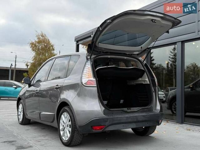 Рено Сценик 2012 в Ровно на Automoto.ua Серый Рено Сценик, объемом двигателя 1.46 л и пробегом 186 тыс. км за 8600 $, фото 17 на Automoto.ua