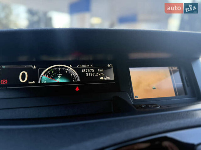 Серый Рено Сценик, объемом двигателя 1.46 л и пробегом 187 тыс. км за 8200 $, фото 2 на Automoto.ua