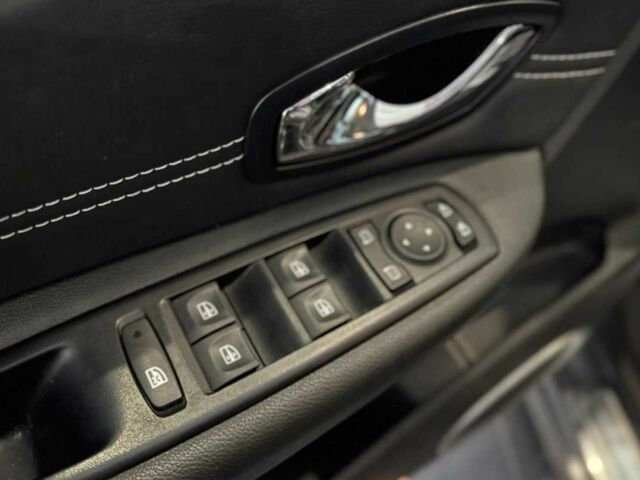 Сірий Рено Сценік, об'ємом двигуна 1.6 л та пробігом 231 тис. км за 8700 $, фото 17 на Automoto.ua