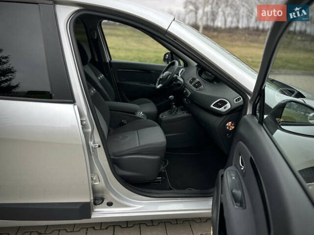 Сірий Рено Сценік, об'ємом двигуна 1.5 л та пробігом 292 тис. км за 7700 $, фото 61 на Automoto.ua