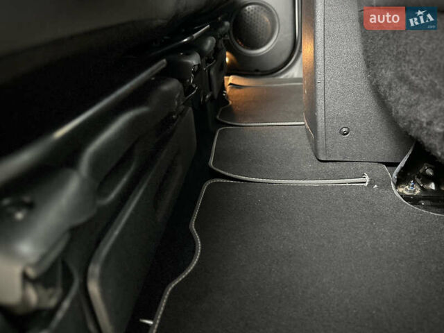 Сірий Рено Сценік, об'ємом двигуна 1.5 л та пробігом 292 тис. км за 7700 $, фото 74 на Automoto.ua