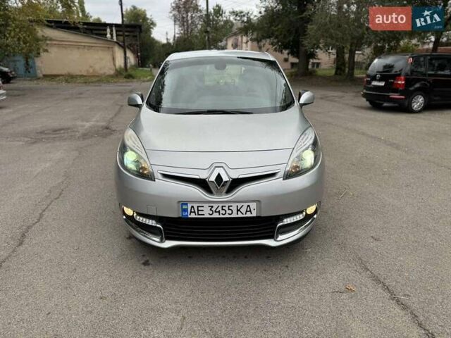 Серый Рено Сценик, объемом двигателя 1.46 л и пробегом 230 тыс. км за 6950 $, фото 1 на Automoto.ua