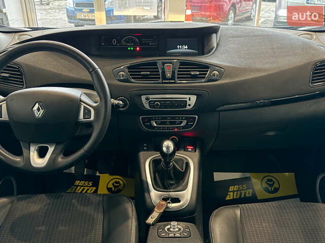 Сірий Рено Сценік, об'ємом двигуна 1.6 л та пробігом 231 тис. км за 8700 $, фото 9 на Automoto.ua