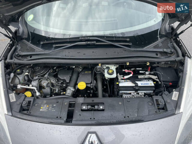 Рено Сценик 2012 в Виннице на Automoto.ua Серый Рено Сценик, объемом двигателя 1.5 л и пробегом 241 тыс. км за 9700 $, фото 10 на Automoto.ua