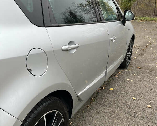 Сірий Рено Сценік, об'ємом двигуна 1.2 л та пробігом 203 тис. км за 7300 $, фото 5 на Automoto.ua