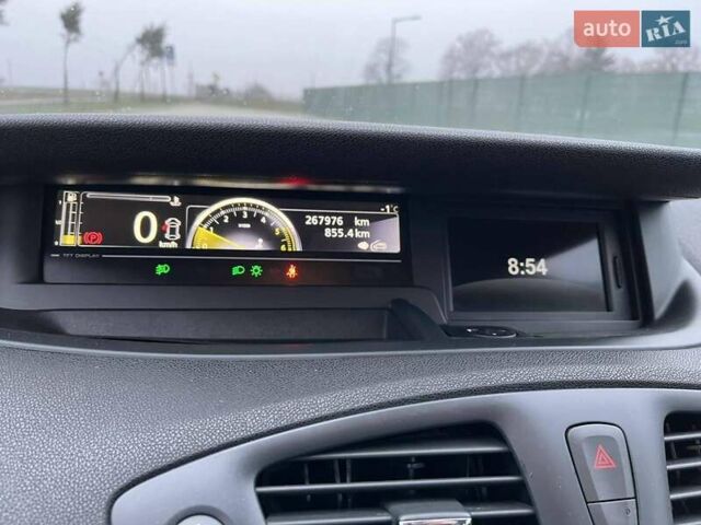 Серый Рено Сценик, объемом двигателя 1.5 л и пробегом 268 тыс. км за 7900 $, фото 13 на Automoto.ua