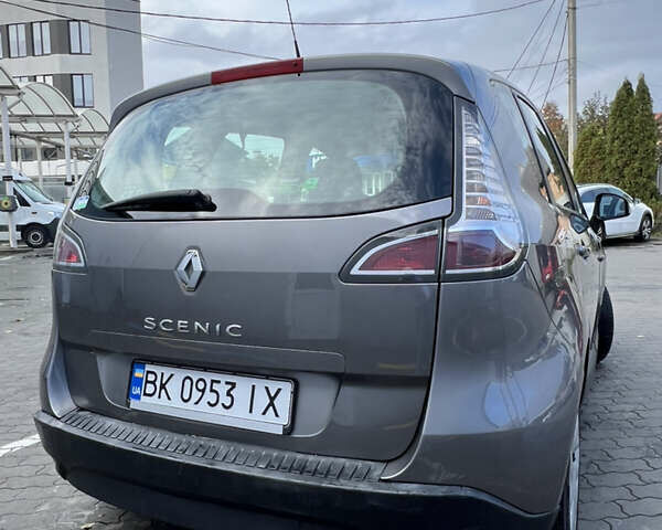 Серый Рено Сценик, объемом двигателя 1.6 л и пробегом 186 тыс. км за 7300 $, фото 16 на Automoto.ua