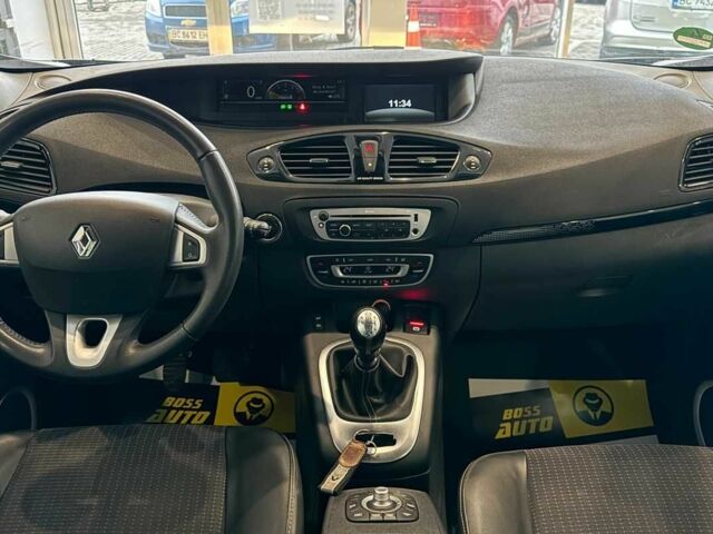 Сірий Рено Сценік, об'ємом двигуна 1.6 л та пробігом 231 тис. км за 8700 $, фото 9 на Automoto.ua