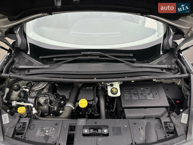 Сірий Рено Сценік, об'ємом двигуна 1.5 л та пробігом 292 тис. км за 7700 $, фото 37 на Automoto.ua