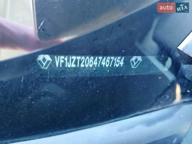 Серый Рено Сценик, объемом двигателя 1.5 л и пробегом 316 тыс. км за 7800 $, фото 4 на Automoto.ua