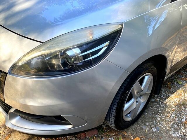 Рено Сценік 2012 у Дніпро (Дніпропетровську) на Automoto.ua Сірий Рено Сценік, об'ємом двигуна 1.5 л та пробігом 278 тис. км за 6700 $, фото 1 на Automoto.ua