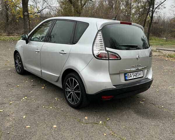 Сірий Рено Сценік, об'ємом двигуна 1.2 л та пробігом 203 тис. км за 7300 $, фото 8 на Automoto.ua