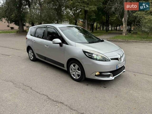 Серый Рено Сценик, объемом двигателя 1.46 л и пробегом 230 тыс. км за 6950 $, фото 13 на Automoto.ua