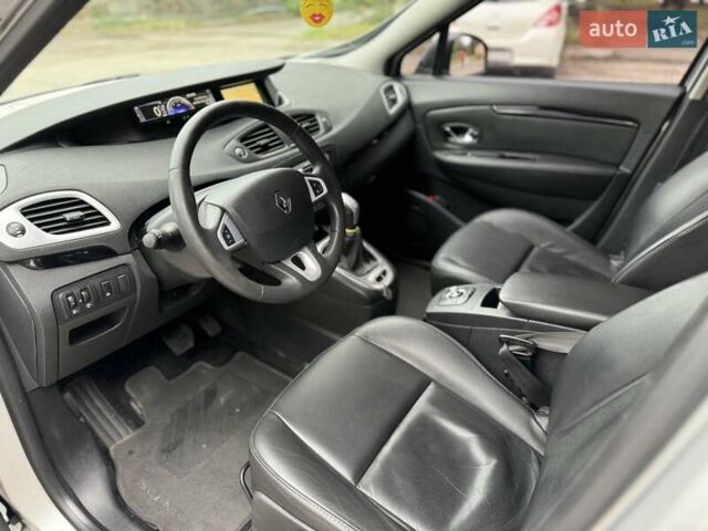 Серый Рено Сценик, объемом двигателя 1.46 л и пробегом 230 тыс. км за 6950 $, фото 5 на Automoto.ua