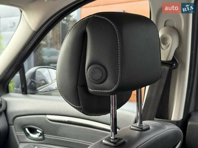 Рено Сценик 2012 в Ровно на Automoto.ua Серый Рено Сценик, объемом двигателя 1.46 л и пробегом 186 тыс. км за 8600 $, фото 55 на Automoto.ua