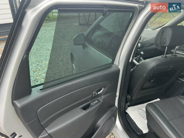 Сірий Рено Сценік, об'ємом двигуна 1.5 л та пробігом 230 тис. км за 8950 $, фото 21 на Automoto.ua