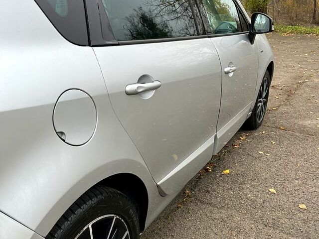 Серый Рено Сценик, объемом двигателя 1.2 л и пробегом 203 тыс. км за 7300 $, фото 5 на Automoto.ua