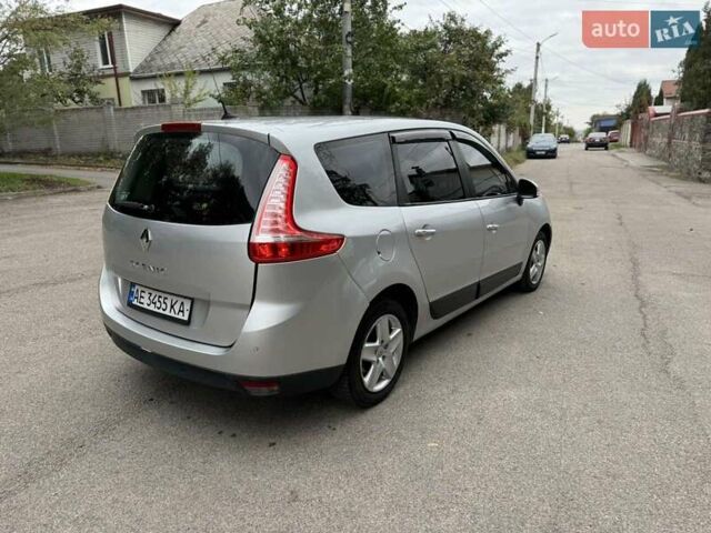 Серый Рено Сценик, объемом двигателя 1.46 л и пробегом 230 тыс. км за 6950 $, фото 12 на Automoto.ua