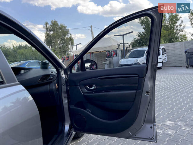 Сірий Рено Сценік, об'ємом двигуна 1.46 л та пробігом 348 тис. км за 6800 $, фото 19 на Automoto.ua