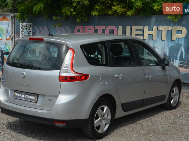 Рено Сценик 2012 в Киеве на Automoto.ua Серый Рено Сценик, объемом двигателя 1.46 л и пробегом 259 тыс. км за 7990 $, фото 4 на Automoto.ua