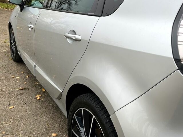 Серый Рено Сценик, объемом двигателя 1.2 л и пробегом 203 тыс. км за 7300 $, фото 2 на Automoto.ua