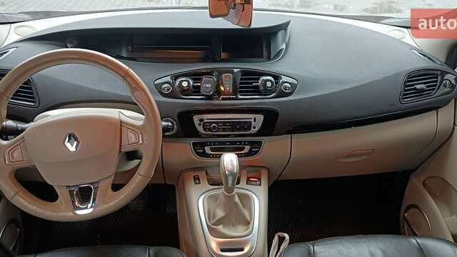 Серый Рено Сценик, объемом двигателя 1.46 л и пробегом 369 тыс. км за 10000 $, фото 9 на Automoto.ua
