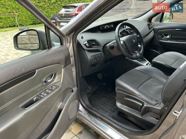 Серый Рено Сценик, объемом двигателя 1.5 л и пробегом 187 тыс. км за 8700 $, фото 11 на Automoto.ua