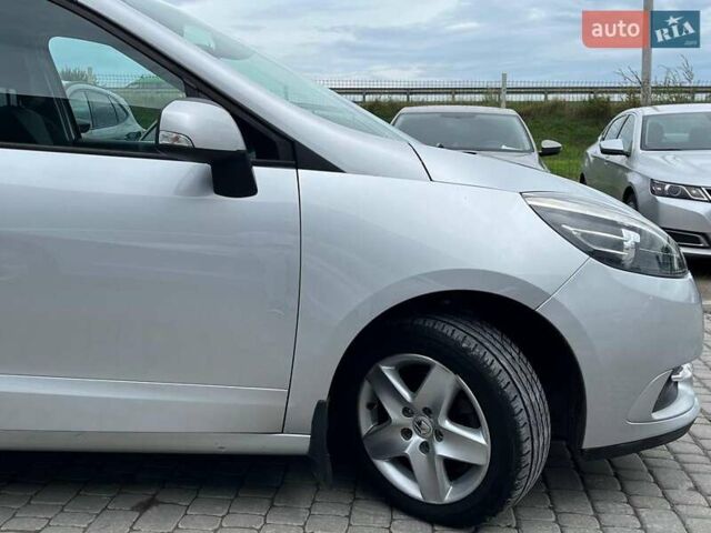 Серый Рено Сценик, объемом двигателя 1.5 л и пробегом 271 тыс. км за 8990 $, фото 8 на Automoto.ua