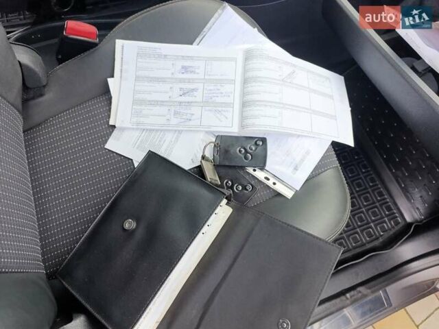Серый Рено Сценик, объемом двигателя 1.5 л и пробегом 187 тыс. км за 8700 $, фото 1 на Automoto.ua