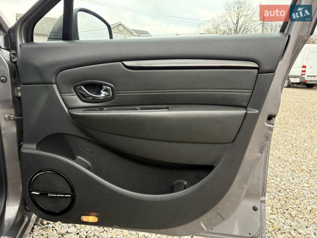 Серый Рено Сценик, объемом двигателя 1.5 л и пробегом 230 тыс. км за 8999 $, фото 25 на Automoto.ua
