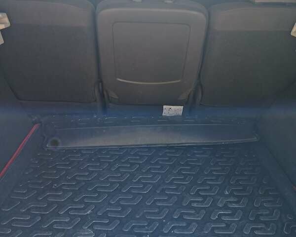 Серый Рено Сценик, объемом двигателя 1.46 л и пробегом 124 тыс. км за 10500 $, фото 3 на Automoto.ua