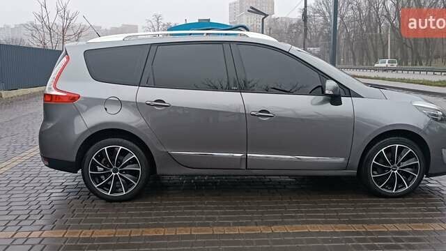 Серый Рено Сценик, объемом двигателя 1.46 л и пробегом 369 тыс. км за 10000 $, фото 6 на Automoto.ua