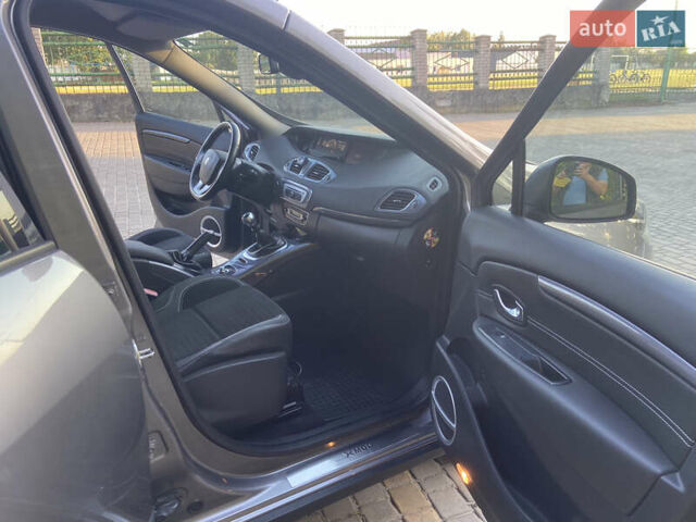 Серый Рено Сценик, объемом двигателя 1.5 л и пробегом 260 тыс. км за 11250 $, фото 10 на Automoto.ua