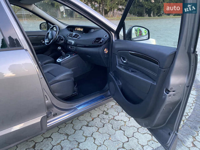 Серый Рено Сценик, объемом двигателя 1.46 л и пробегом 195 тыс. км за 8999 $, фото 22 на Automoto.ua