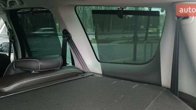 Серый Рено Сценик, объемом двигателя 1.46 л и пробегом 369 тыс. км за 10000 $, фото 16 на Automoto.ua