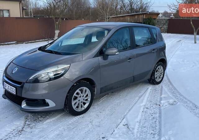 Сірий Рено Сценік, об'ємом двигуна 1.6 л та пробігом 160 тис. км за 9300 $, фото 9 на Automoto.ua