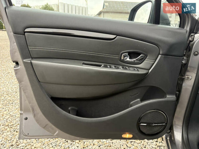 Серый Рено Сценик, объемом двигателя 1.5 л и пробегом 230 тыс. км за 8999 $, фото 15 на Automoto.ua