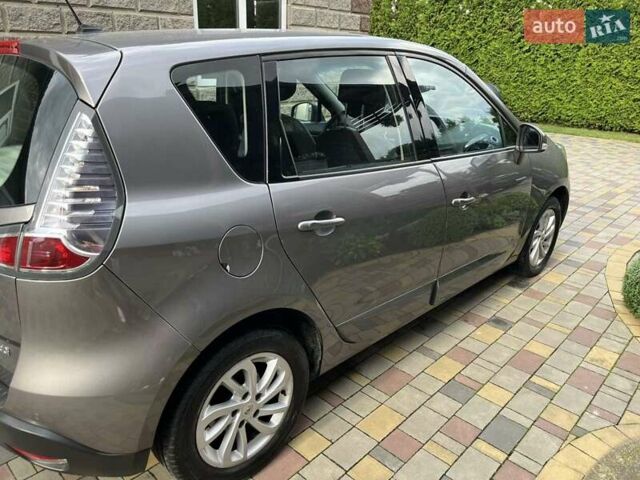 Серый Рено Сценик, объемом двигателя 1.5 л и пробегом 187 тыс. км за 8700 $, фото 2 на Automoto.ua