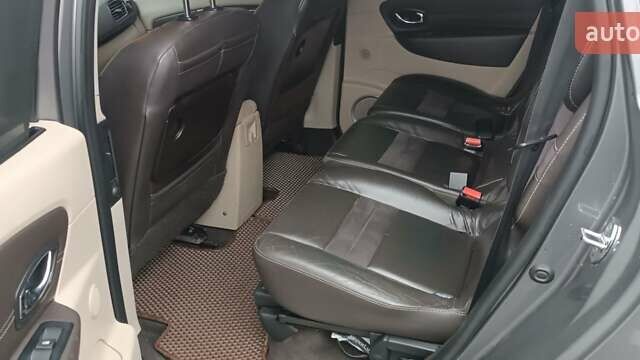 Серый Рено Сценик, объемом двигателя 1.46 л и пробегом 369 тыс. км за 10000 $, фото 14 на Automoto.ua