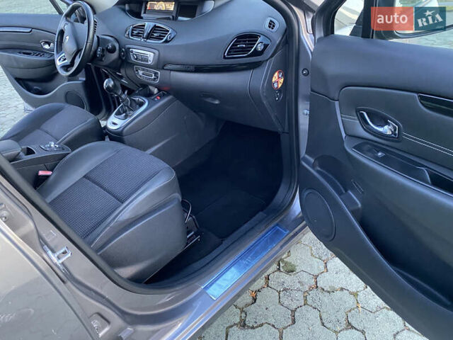 Серый Рено Сценик, объемом двигателя 1.46 л и пробегом 195 тыс. км за 8999 $, фото 30 на Automoto.ua