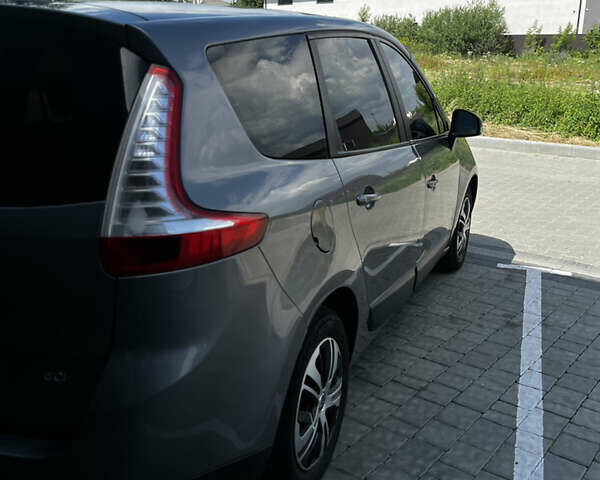 Сірий Рено Сценік, об'ємом двигуна 1.46 л та пробігом 215 тис. км за 8400 $, фото 5 на Automoto.ua