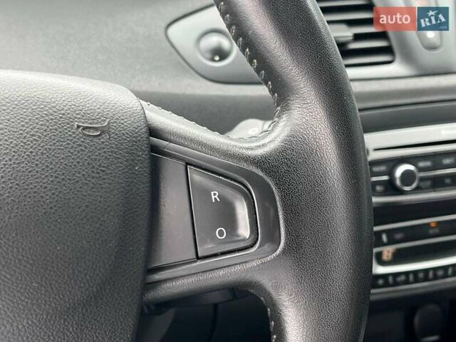 Серый Рено Сценик, объемом двигателя 1.5 л и пробегом 271 тыс. км за 8990 $, фото 31 на Automoto.ua